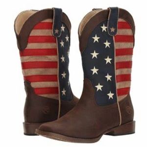 Roper size 2 worn once cowboy American boots! ✨